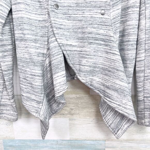 Jessica Simpson Asymmetric Cascade Knit Moto Blazer Jacket Gray Womens Medium - Picture 3 of 8